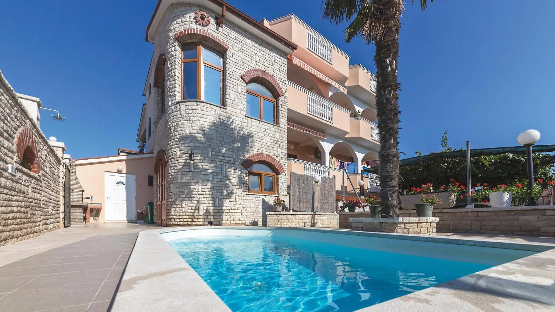 Cozy Apartment In Pula With Wifi